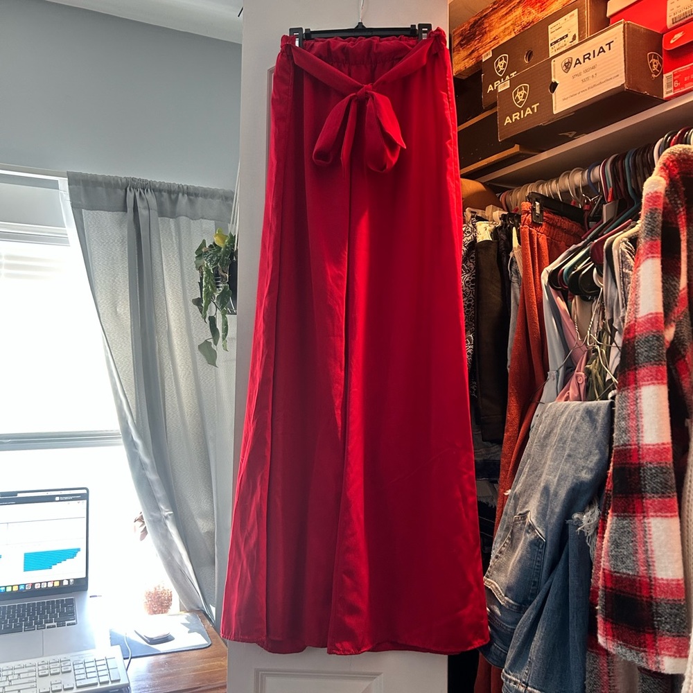 Beautiful Semi wide leg